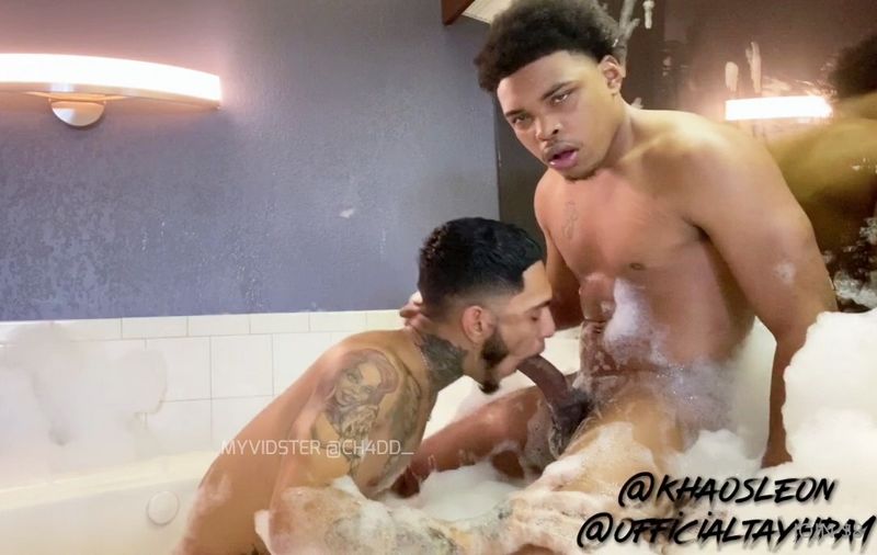 Khaos Leon and Officialtay have oral sex in a hot tub  – Onlyfans