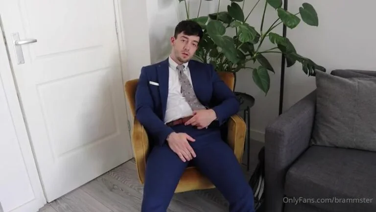 Jerking off and fucking my Fleshlight after work Brammster