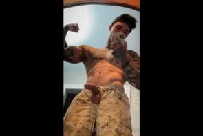 Quick solo jerk off – Soldier role play – Jake Andrich (Jakipz)