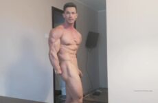 Showing off my muscles and jerking off – Luke Cage (luke_cage)