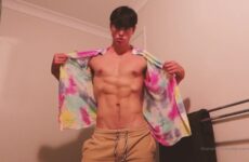 Jerking off with a hot sweaty body – SunLightRemedy