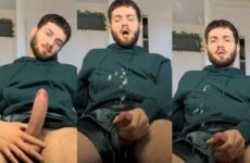 Bonjouraxxel jerks off