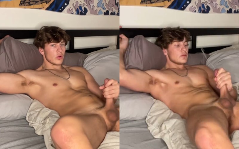 Conner Blakely – Jerking off in bed and cumming over my face