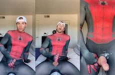 Carter Collins jerks off in costume – swcollegeboys