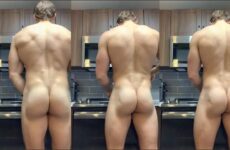 ShreddedC cooks naked