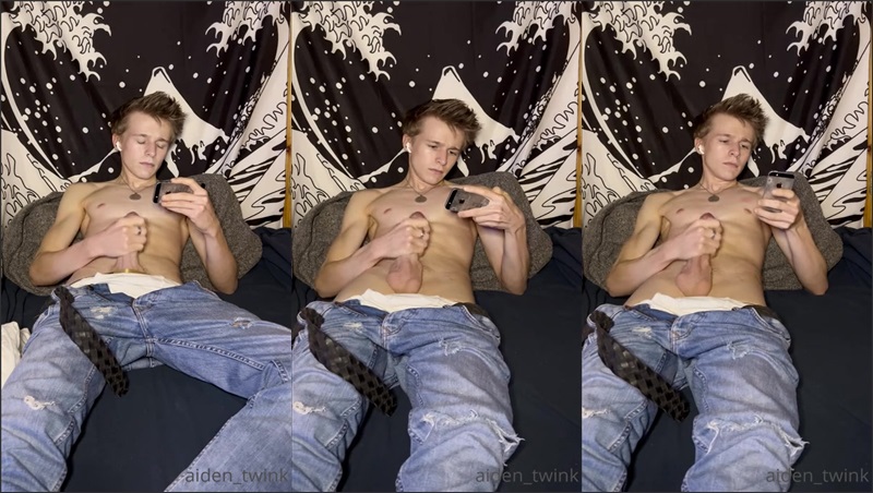 AidanTwink jerks off while watching porn