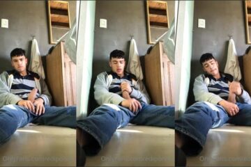 ediporeyy jerks off on the floor ediporeyy jerks off on the floor