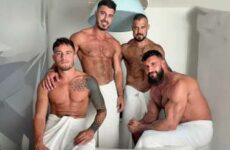 Alex Ink, Lobo Carreira, Halif Faruk and Jacob Lord fuck in the bathtub