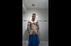 Showing off my muscular body in the shower – Brother 1 – Morgan Brothers (morgan_brothers_)