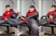 Ogustavorocha uses a fleshjack while in a spiderman custume
