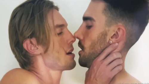 TEMPT – Jeff Kasser and Travis Bryant – Sensual kissing