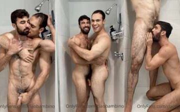 Joe DeMatteo and CiaoBambino – sucking dick in the shower
