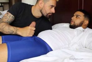 Wyo and Casey Cooper – blowjobs and feet licking