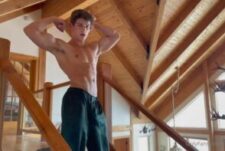 Jerking my young cock and shooting my load Reno Gold