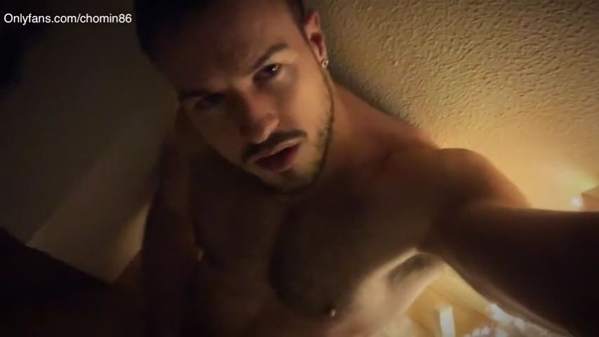 Late night jerk off session Chomin86