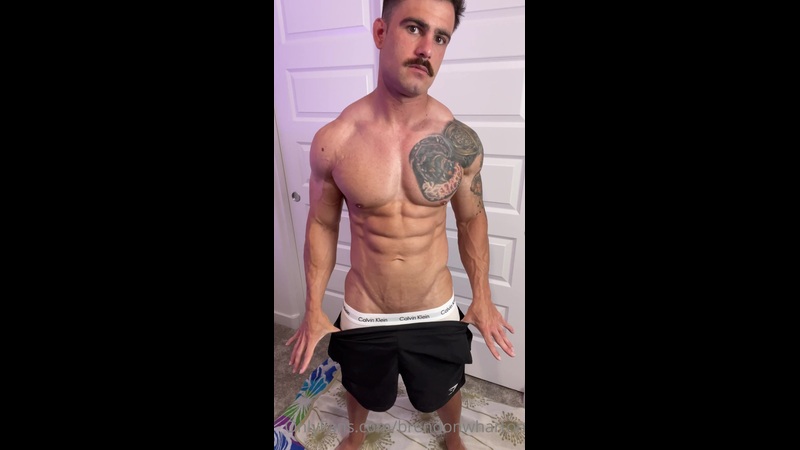 Oiling up my body and jerking off in my underwear – Brendon Wharton (brendonwharton)