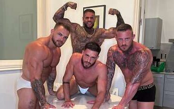 Manuel Reyes With Big Harry, Big Liam And Danny Flex – RFC