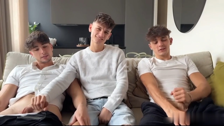 Samuele Cunto (sexysamu) and Ivan.ilterribile fuck Elias.twink