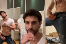 Parsifaltheking jerks off in the bedroom