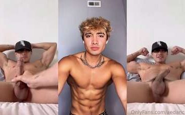 Tiktoker Aedan Carden gets jerked