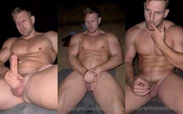 Cody Deal jerks off