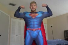 Showing off my superman costume and jerking off – Brad Jaxon (bmuscle100)