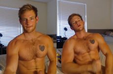 Hot beefy aussie jerks off