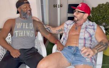 Joe Silver – Fucking with Jake Nicola and Vince Parker – Part 1