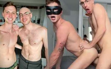 Kayden Gray fucks CzechGayTwins