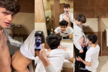 Twinks fuck in the restaurant bathroom