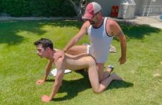 Brad Unzipped fucks Jonah Wheeler (ShowOffJonah) in the yard