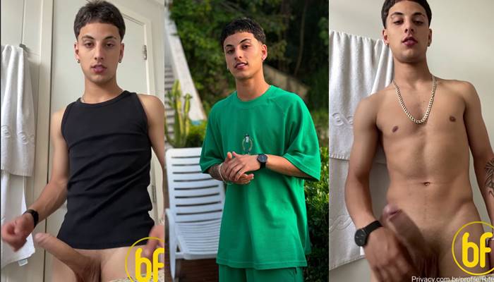 Gabriel Ritelli jerks his hard cock in the bathroom