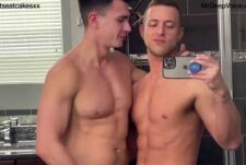 MrDeepVoice Tops Kaden Hylls – Bath Fuck