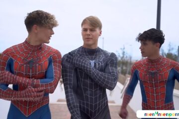 Angel Dario Garcia (Alann23), peachyboyy and Melvin (melvinmoore) fool around in costume Angel Dario Garcia (Alann23), peachyboyy and Melvin (melvinmoore) fool around in costume