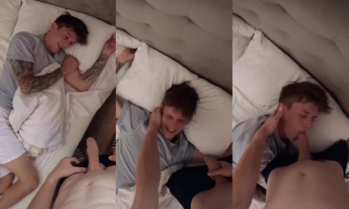 Leons_Stories – waking up with a blowjob