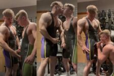 Muscle guys suck eachother during a workout