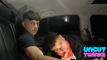 Uncut Twinks Fuck Bareback 2 – Jay Magnus and Rey King