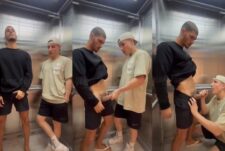 Blowjob in the elevator – txxomas