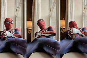 Spiderman jerks off