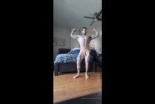 Doing a quick nude workout and showing off my muscles – Michael Hoffman (mikehoffman1023)
