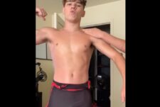 Ashton Wright (opashvip) jerks off after getting oiled up