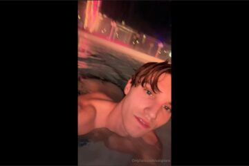 We could secretly fuck in here the hot tub is big enough for more then 1 – with Valentin Mehinagic (valsplace)