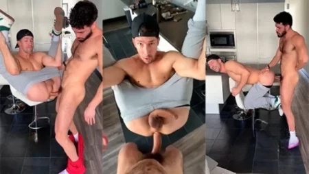 Felipe Eduardo fucks Eddie Patrick