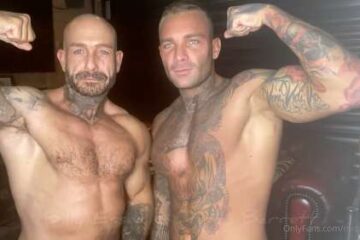 Billy Essex and Steven Barrett – a blowjob