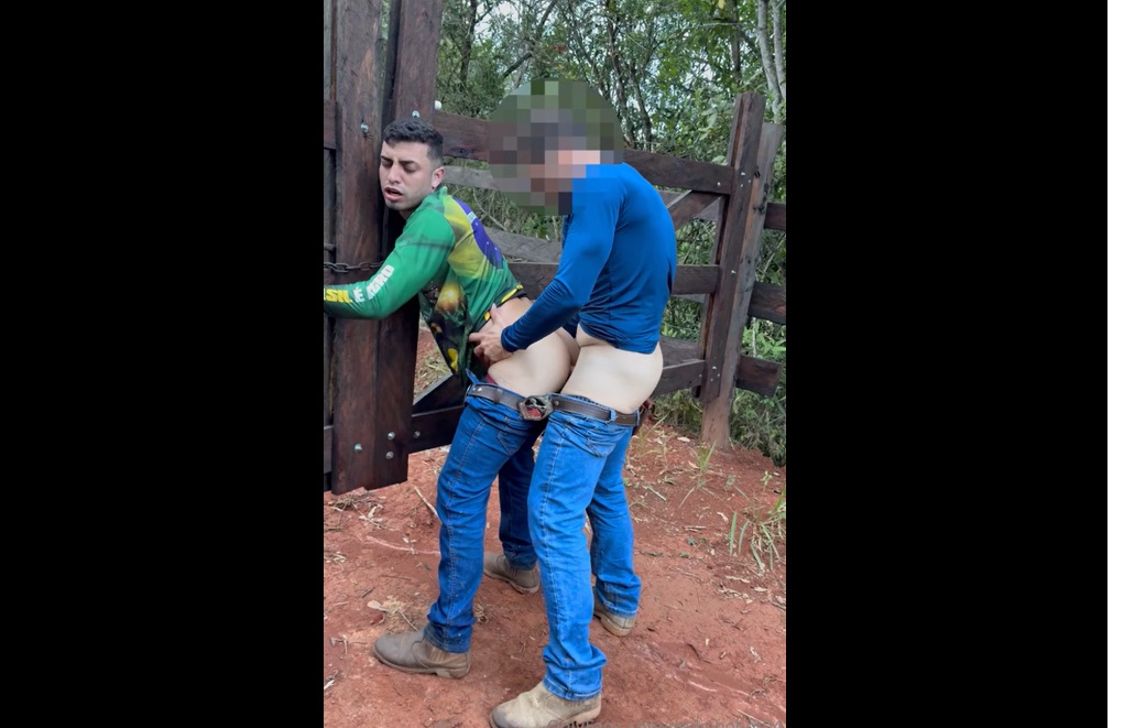 Dedinho – fucking on the farm