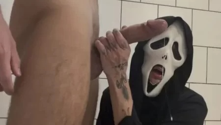 Heloween – Dima Deep, Martin XXL – a blowjob