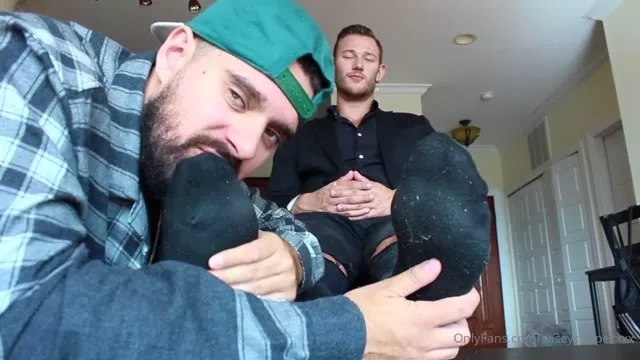 Casey Cooper worships Prince Maximus