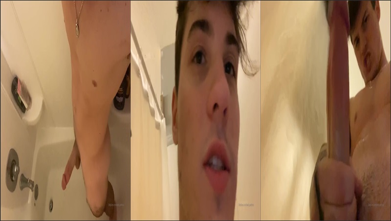 Deek aesthetic jerks and plays with his cock