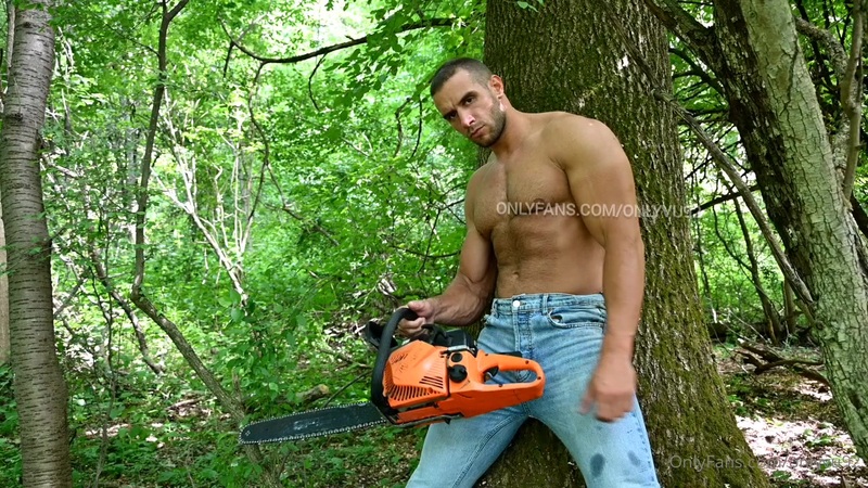 Jerking off in the forest – Nenad Vu (onlyvu92)