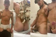 ManuelKornisiuk jerks with a Fleshjack